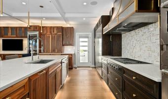 2863 11TH St N, Arlington, VA 22201