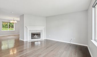 14 South St 20, Danbury, CT 06810
