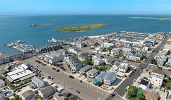 511 Engleside Ave, Beach Haven, NJ 08008