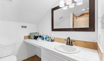 1004 Seelhorst, Brenham, TX 77833