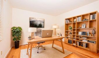 11904 HUNTING RIDGE Ct, Potomac, MD 20854