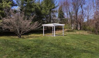 6 Hayes Ct, Atlantic Highlands, NJ 07716