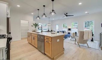 121 Priestwood Ln, Acworth, GA 30102