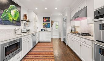 592 Whiteside Mountain Rd, Highlands, NC 28741