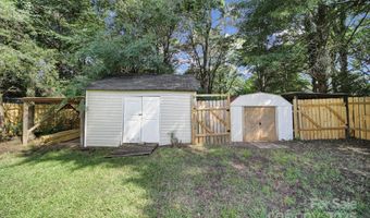 11818 Larkridge Ct, Charlotte, NC 28226