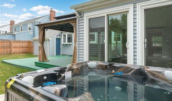26 Tryon Ave, East Providence, RI 02916