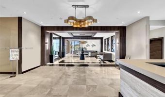 20515 E Country Club Dr 147, Aventura, FL 33180