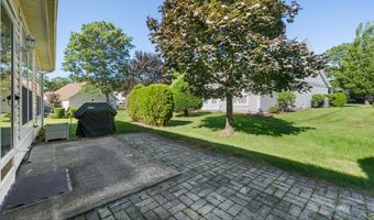 11 Nautical Ct, Bayville, NJ 08721
