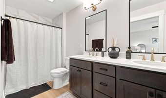 2305 SW Parkway Ln, Ankeny, IA 50023