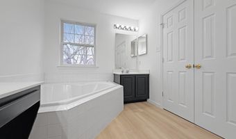 10020 JUNIPER Dr, Bowie, MD 20721