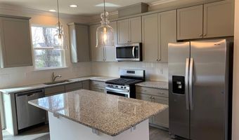 1044 Diamond Dove Ln, Apex, NC 27523
