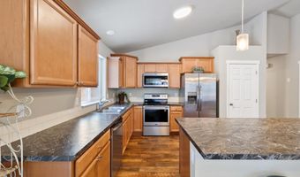 17316 Golden Eye Dr, Bend, OR 97707