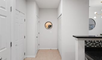 2465 ARMY NAVY Dr 1-203, Arlington, VA 22206