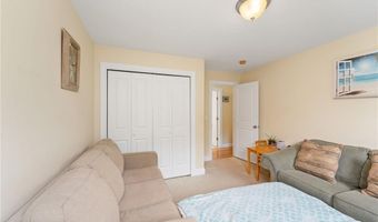 10 Sables Way, Lincoln, RI 02865