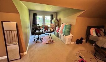 1305 Clawson St, Alton, IL 62002