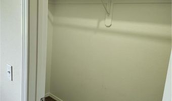 4 Mac Ln, Bella Vista, AR 72714