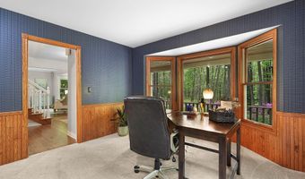 326 Greentree Ln NE, Ada, MI 49301