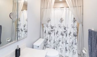 108 Goldfinch Mdws, Allamuchy Twp., NJ 07840