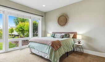 61333 Kindle Rock Loop, Bend, OR 97702