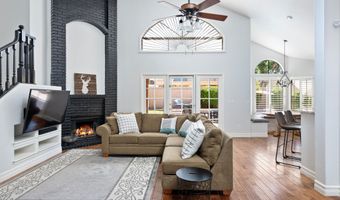 1660 W HONEYSUCKLE Ln, Chandler, AZ 85248