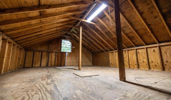 77 Knowles Rd, Belgrade, ME 04917
