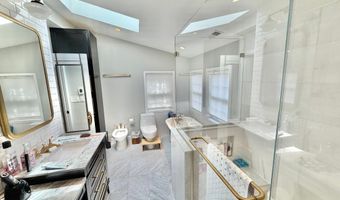 7538 MORNINGSIDE Dr NW, Washington, DC 20012