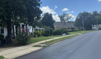 74 Lafayette St, Alexander City, AL 35010