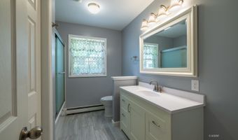 49 Canterbury Dr, Athens, OH 45701