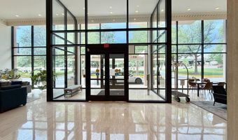 1300 ARMY NAVY Dr 823, Arlington, VA 22202