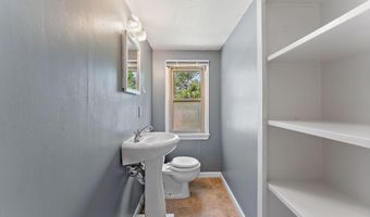 1929 Jerrold Ave, Arden Hills, MN 55112