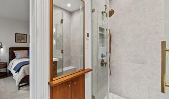 268 KING GEORGE St, Annapolis, MD 21401