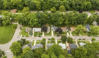 830 Redeemer Ave, Ann Arbor, MI 48103