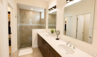 6118 VOYAGERS Pl, Apollo Beach, FL 33572