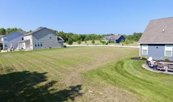 10277 Pigato Dr, Zionsville, IN 46077