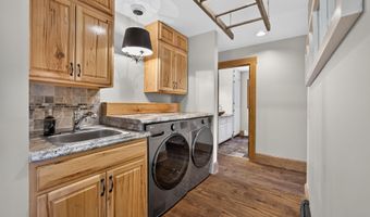 4042 5 Mile Point Rd, Allouez, MI 49805