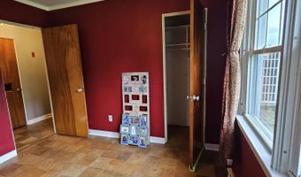 200 Davis Rd, Bangor, ME 04401