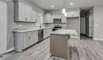 932 Friendly Cir, Asheboro, NC 27205
