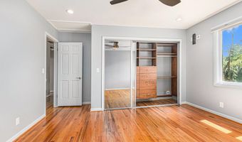 2222 Delaware Dr, Ann Arbor, MI 48103