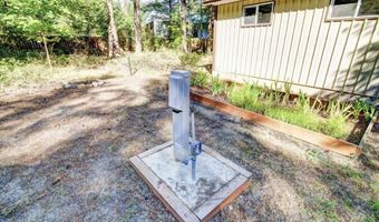 8599 E Apache Trl, Athol, ID 83801