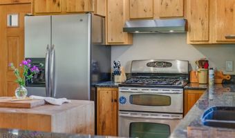 761 Sunny Bear Rd, Bozeman, MT 59715
