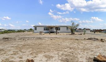 700 Thornbird Dr, Fallon, NV 89406