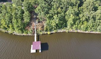 498 Delta Ln, Big Sandy, TN 38221