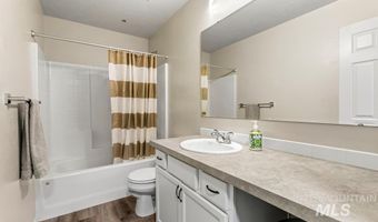 13584 Leppert St, Caldwell, ID 83607