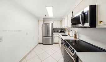 20505 E Country Club Dr 736, Aventura, FL 33180
