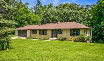 2619 Meadow Glen Rd, Ames, IA 50014