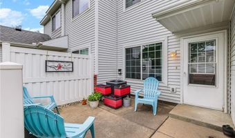 6458 158th St W 361, Apple Valley, MN 55124