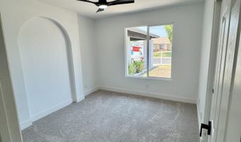 2247 W HIGHLAND St, Chandler, AZ 85224