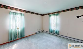 1044 Thayer Ave, Avenel, NJ 07001