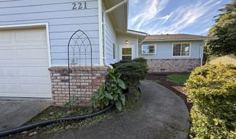 221 MUSSER St, Brookings, OR 97415