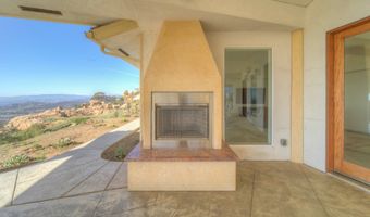 1991 Via Ladera, Fallbrook, CA 92028